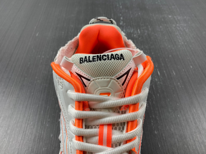 blcg runner sneaker
