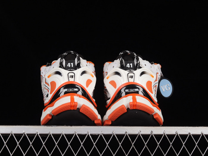 blcg runner sneaker