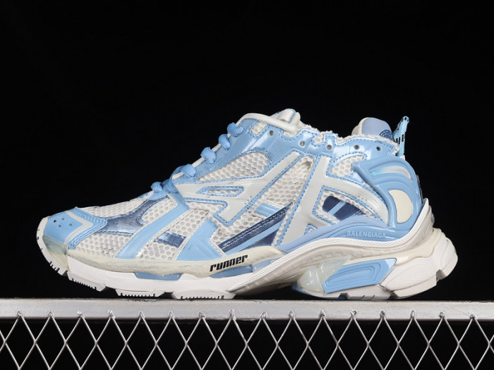 blcg runner sneaker