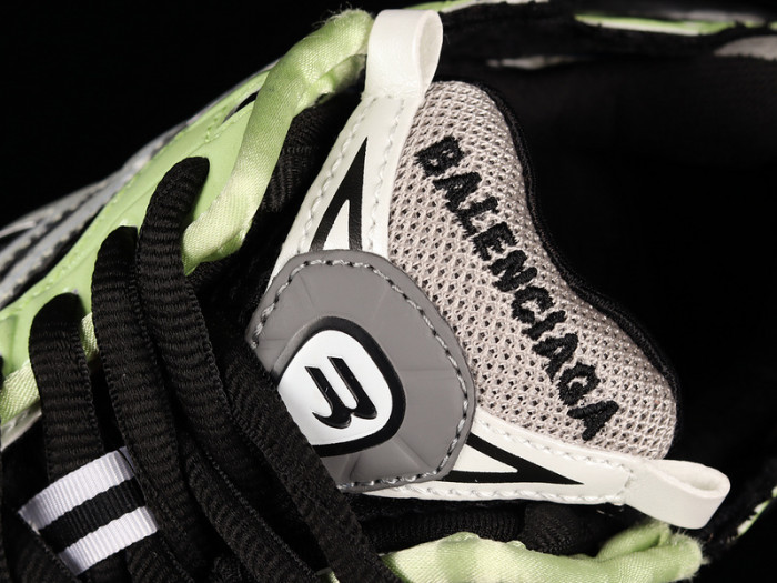 blcg runner sneaker